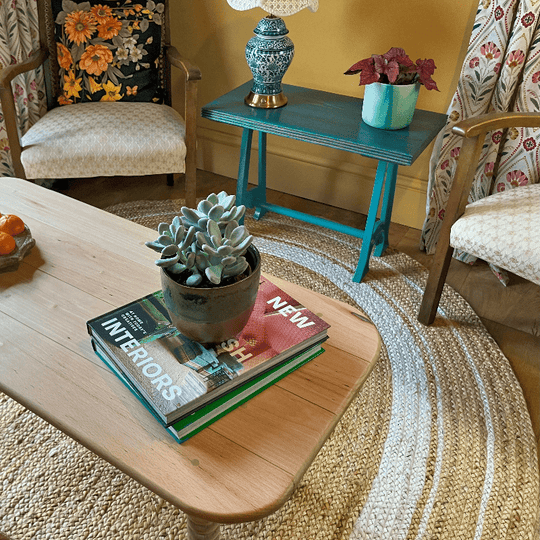 Colpop Seat & Accent table - Twisted Eye